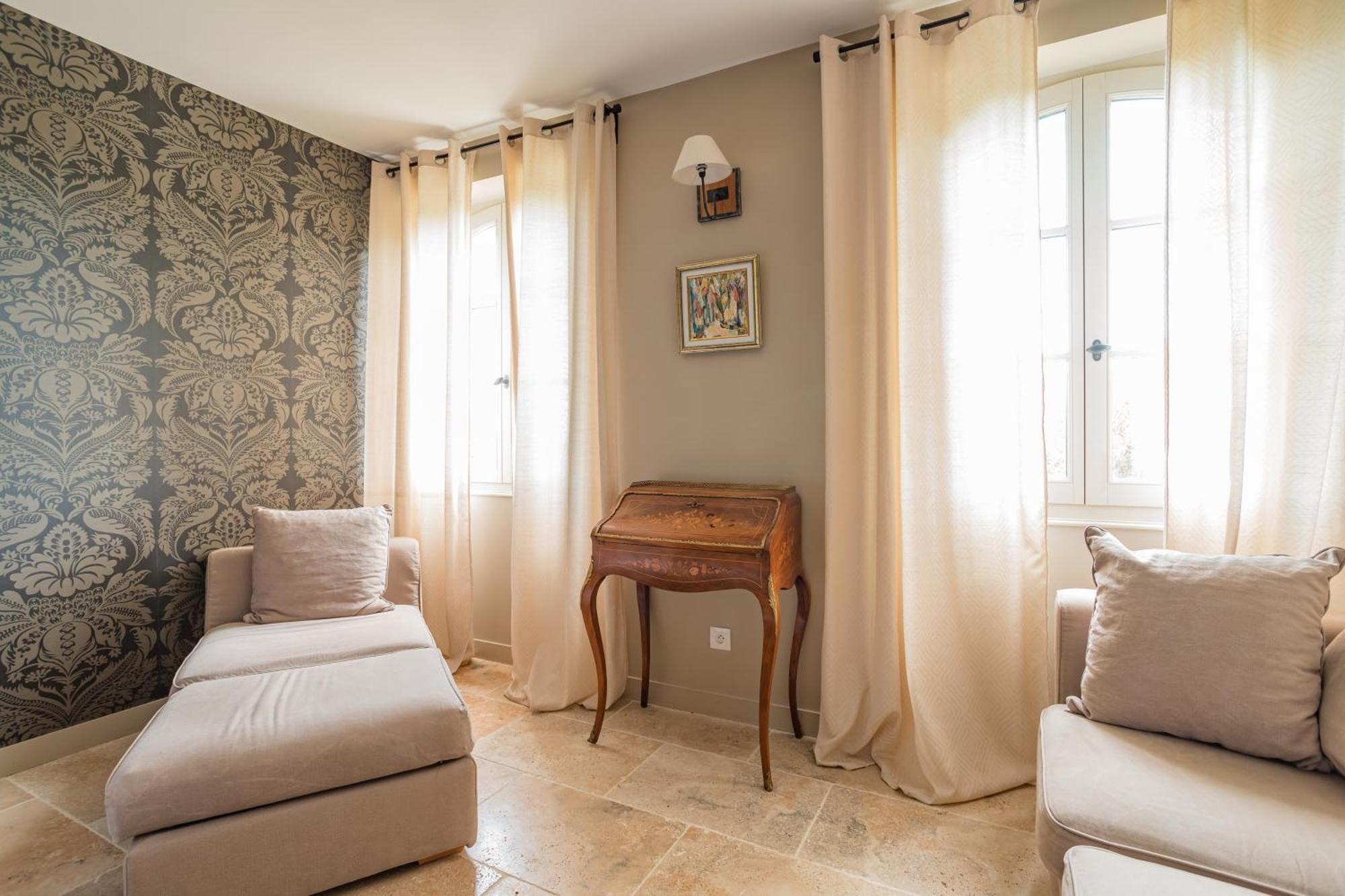 Chateau Montplaisir Charming B&B In Provence Valréas 외부 사진
